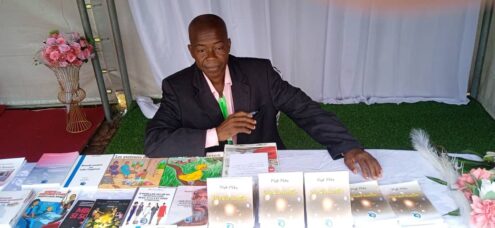 Entretien avec Essomé André Théphile alias Majêk Makép poète, écrivain et théoricien camerounais 