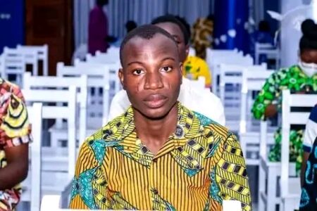 Biographie de  Théophile Sèwanou