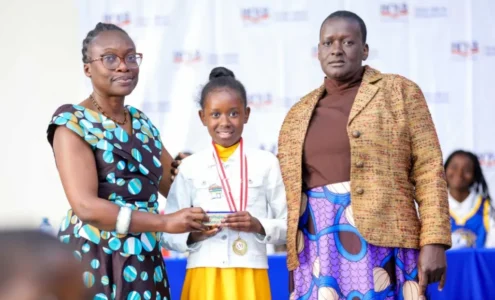 Prix Mashujaa wa kusoma 2024 : la kényane de 11 ans Racheal Nafula récompensée pour son incroyable record de 1 178 livres lus en 3 mois