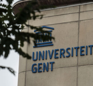 Appel à candidatures – Doctorat en analyse du discours à l’Université de Gand : médias francophones, conflits géopolitiques et transition énergétique