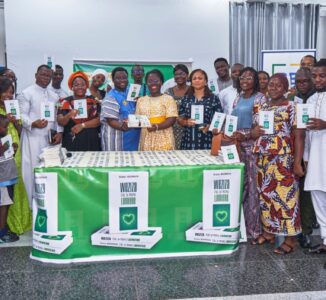 WÉZIZA – Être sa propre lumière : Grâce Hounsou signe un premier essai sur la connaissance de soi